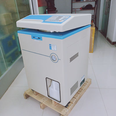 सीई 65 एल पोर्टेबल आटोक्लेव स्टरलाइज़र 400 मिमी × 530 मिमी